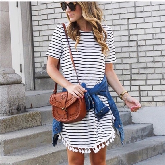 Black and white striped dress - Picture 2 of 7